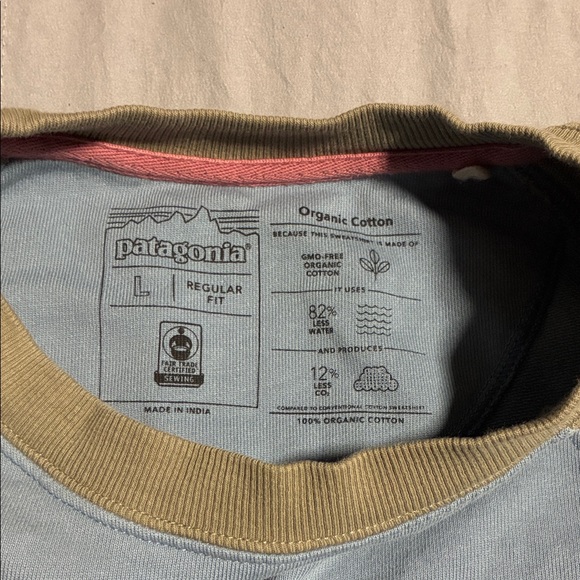 Patagonia Light Blue and Tan Crewneck - Picture 3 of 3